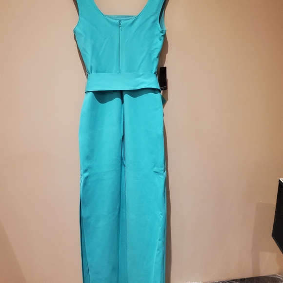 Brand new Marciano maxi dress with slit on the side - Picture 2 of 3